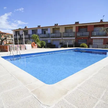 Olivers Planet Costa Dorada Cambrils Exterior photo